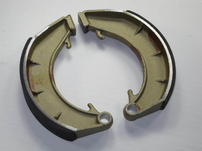 06-7715 Norton 8" front brake shoes single leading NM18502 Atlas Dominator