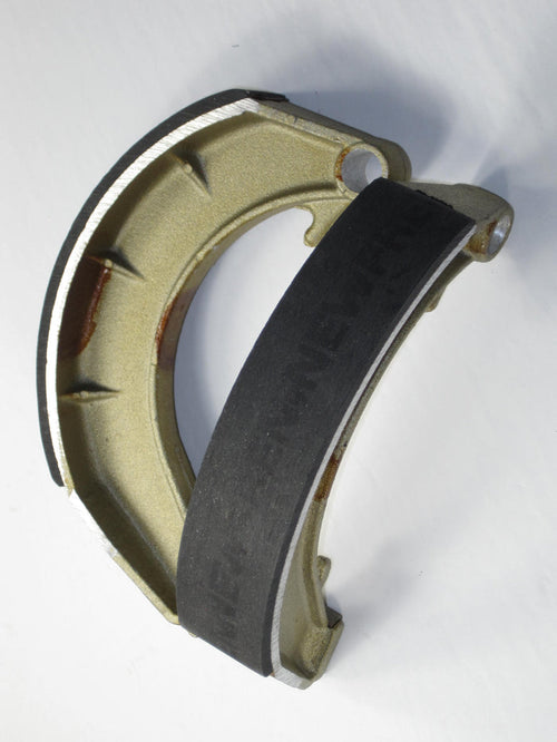 06-7715 Norton 8" front brake shoes single leading NM18502 Atlas Dominator
