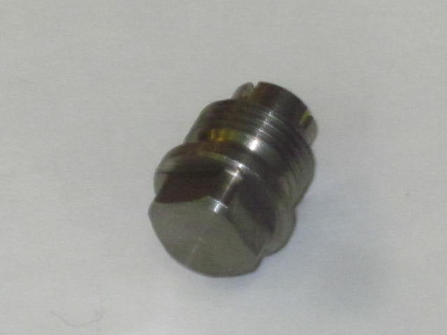 70-2360 Nut oil pump Triumph