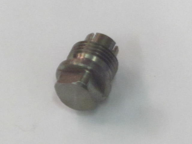 70-2360 Nut oil pump Triumph