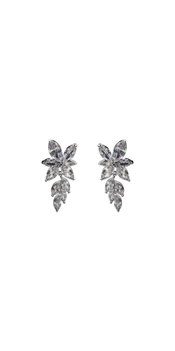 silver/one silver/Camille La Vie/Cluster Stone Drop Cubic Zirconia Earrings /front