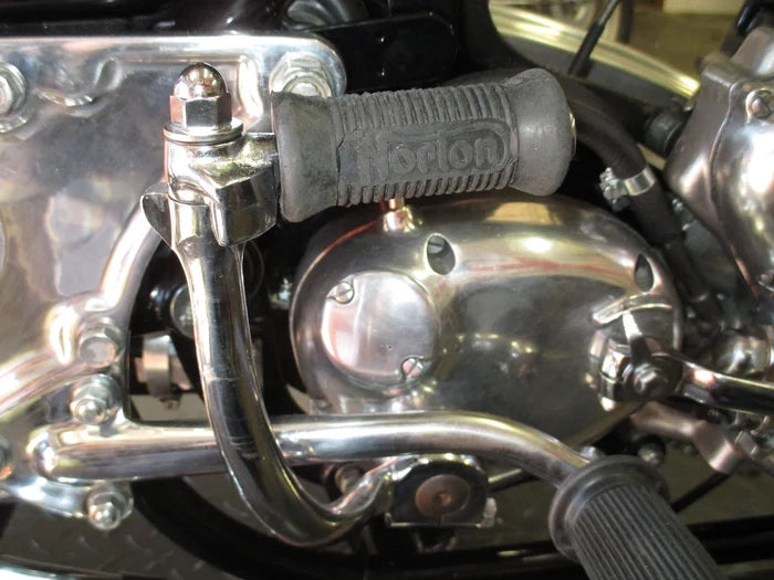 NORTON rubber set 1963-74 footrest kick start shift Commando Atlas Dominator