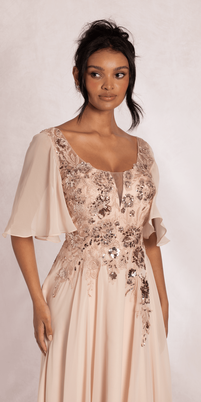 shell/size/4/missy/Camille La Vie/Scoop Neck Chiffon Flutter Sleeve Embroidered A-line Dress/close up 2