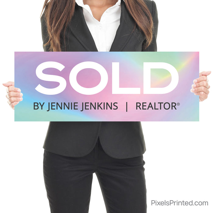 realtor closing photo sign with homeowners | sold by realtor sign