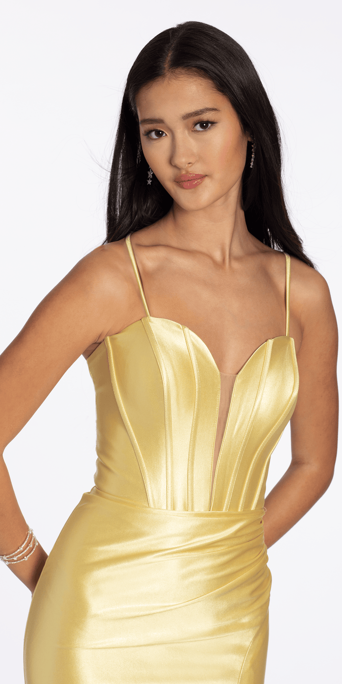 lemon/size/4/missy/Camille La Vie/Stretch Sateen Shimmer Plunge Trumpet Dress with Sweep Train/close up