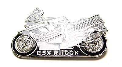 Suzuki motorcycle lapel pin GSX R1100K hat badge superbike