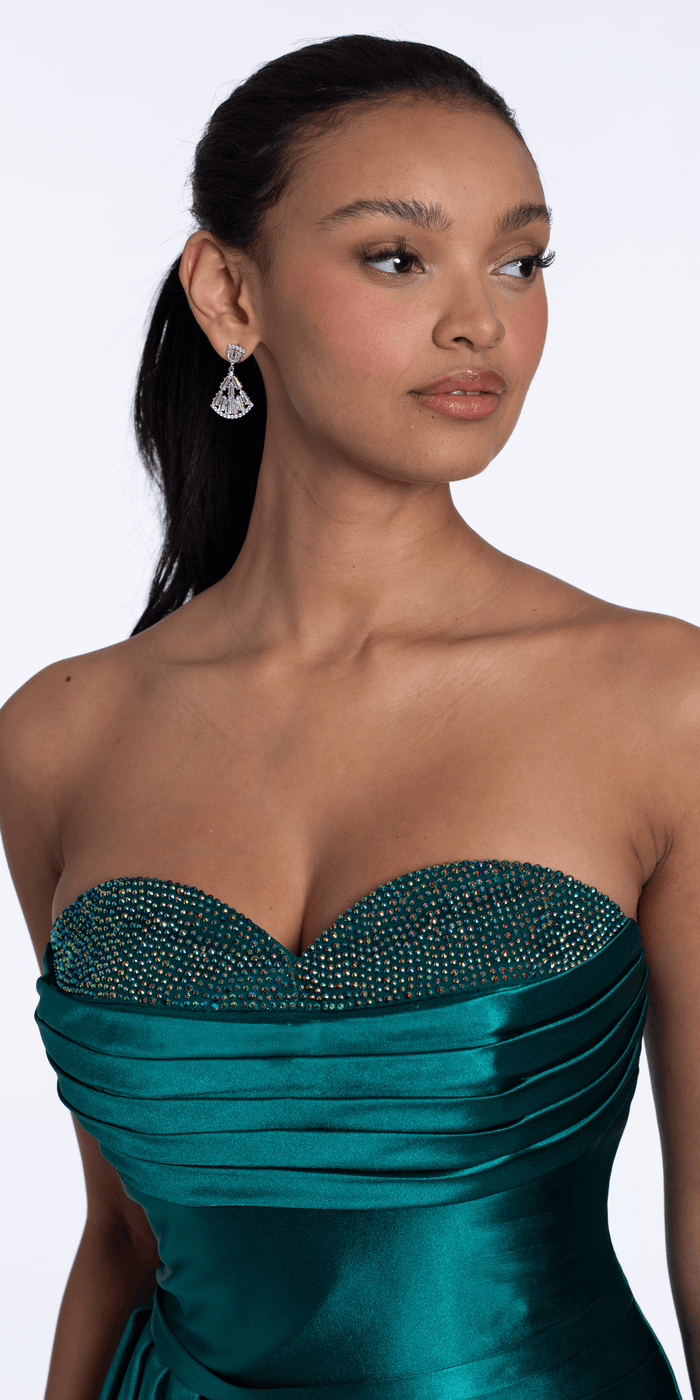 emerald/size/4/missy/Camille La Vie/Sweetheart Sparkle Stretch Satin Column Dress with Side Drape/close up alt