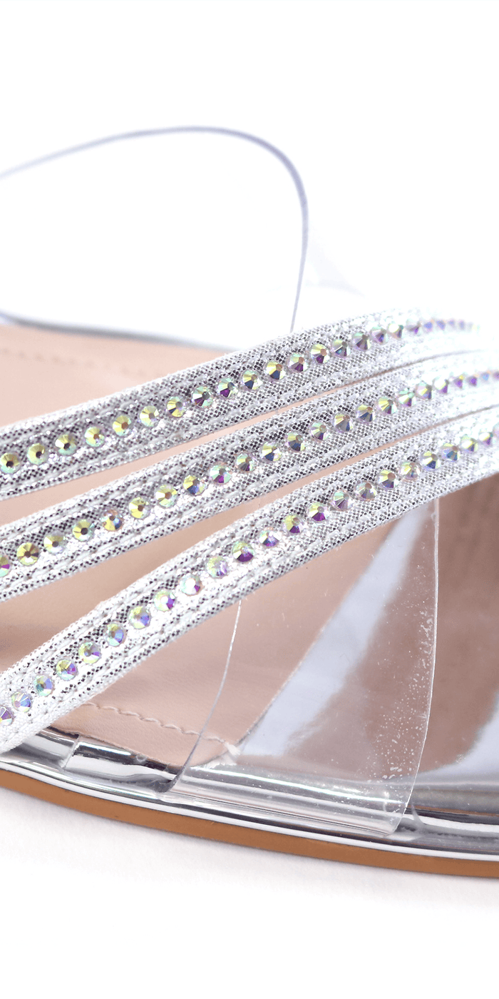 silver/size/6/Camille La Vie/Triple Strap Lucite Rhinestone Low Heel Sandal /close up