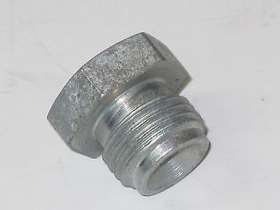 Triumph Left handed plug 21-1871 1/2 x 3/8 - 20 cover UK Made 650 500