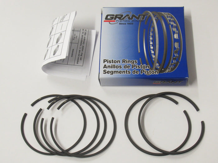 TRIUMPH unit 650 .020 over Piston set JCC pistons & rings 1963 - 72