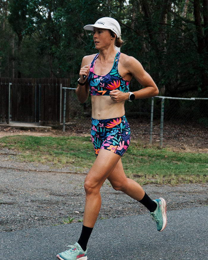 Zoot Sports RUN SHORTS 4" INSEAM Women's Ltd Run 4" Pulse High-Rise Short - Florescence